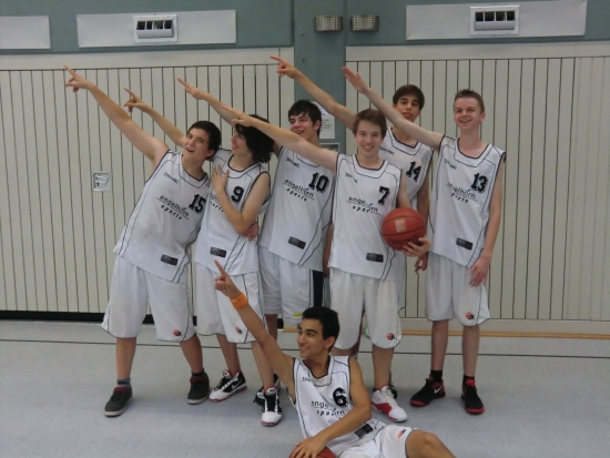 Mannschaftsfoto der U14 der BG Viernheim/Weinheim beim Towers-Turnier 2012